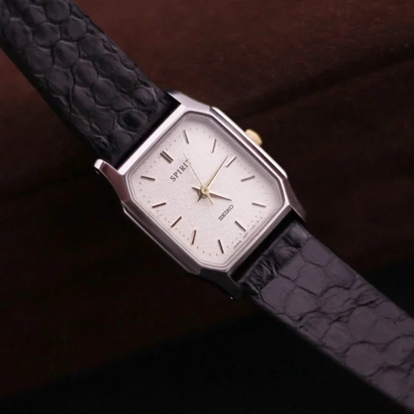 Vtg 1992 Seiko Spirit 4N21-5180 Watch
[Excellent Condition] White Textured Dial - Picture 2 of 7